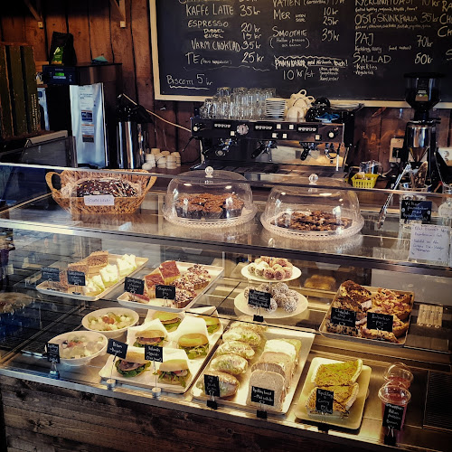 Strömbäck Gårdscafé - Gastronomi och hotellverksamhet