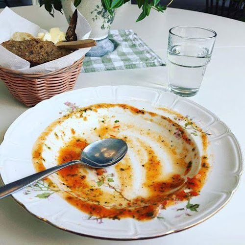 Opinii despre Gamla Östberga Bageri AB în Älvsjö - Gastronomi och hotellverksamhet