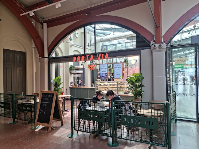 Comentarii opinii despre Porta via Centralstation