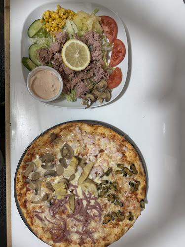 Östanbäcken Pizza House - Gastronomi och hotellverksamhet