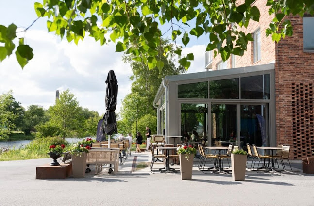 Aqua Vinetto - Gastronomi och hotellverksamhet