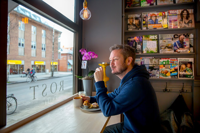 Opinii despre ROST Mat & Kaffe în Umeå - Gastronomi och hotellverksamhet