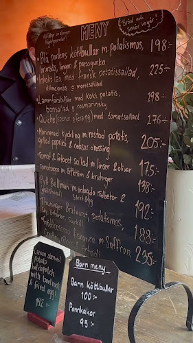 Opinii despre Blå Porten - Restaurang & Café în Stockholm - Gastronomi och hotellverksamhet