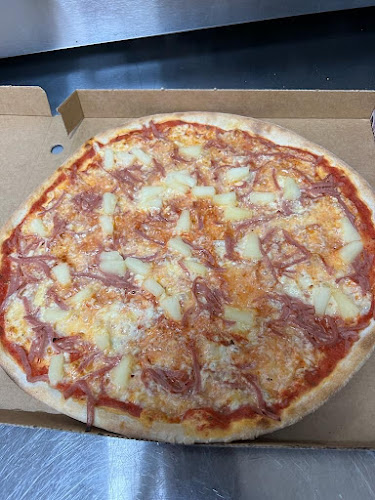 Pizzeria Victoria - Gastronomi och hotellverksamhet