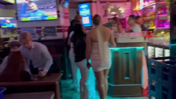 Comentarii opinii despre Bar 08