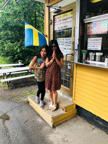 Comentarii opinii despre Gula Kiosken Thai Farsta