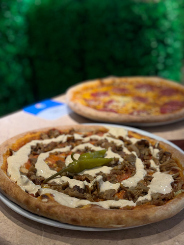 Opinii despre Pizzeria Don Quixote în Linköping - Gastronomi och hotellverksamhet