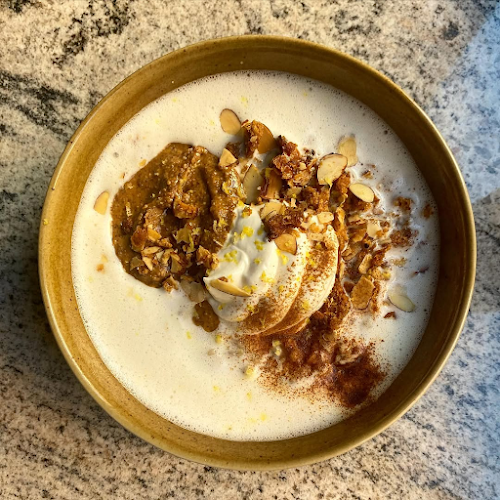 Cafè Pom & Flora Vasastan - Gastronomi och hotellverksamhet