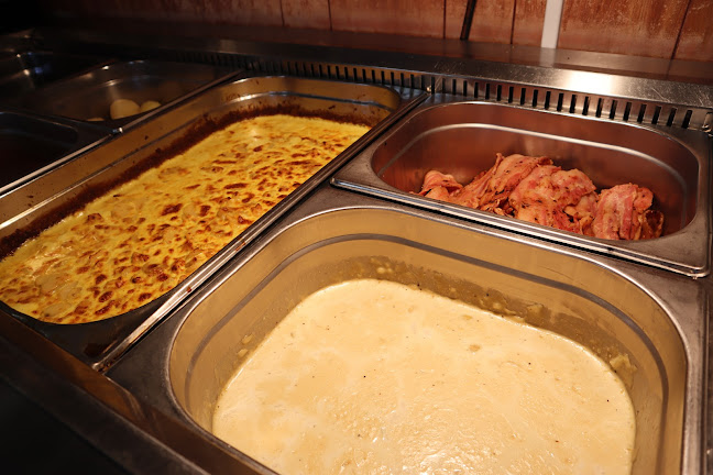 Opinii despre Liljas Pizzeria och Gatukök în Sala - Gastronomi och hotellverksamhet