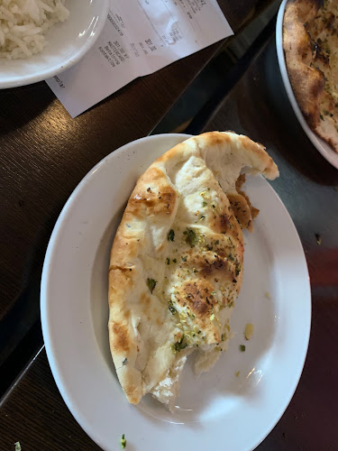 Opinii despre Indisk restaurang Razmoni în Stockholm - Gastronomi och hotellverksamhet