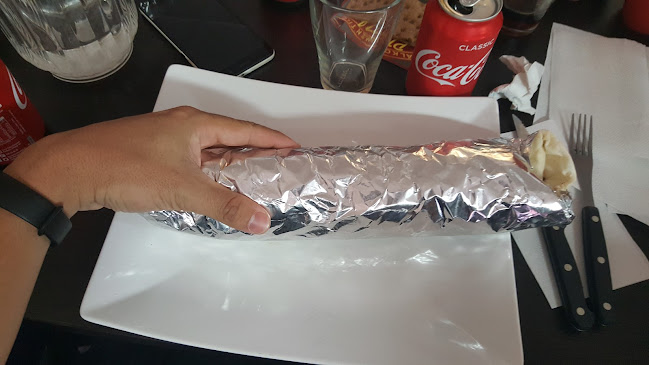 Bröderna Celik Pizzeria - Gastronomi och hotellverksamhet