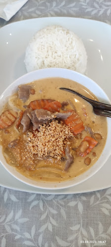 Chumphon Thai Restaurant - Gastronomi och hotellverksamhet