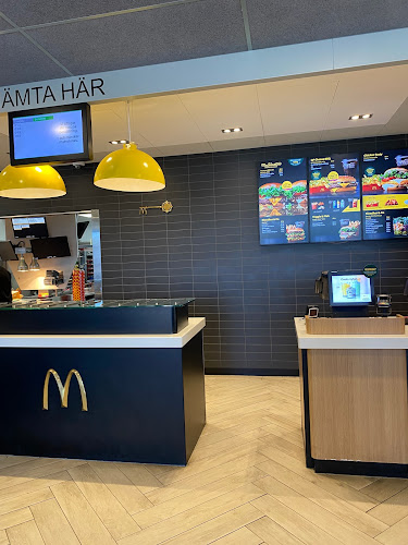 McDonald's, Örebro Västhaga - Gastronomi och hotellverksamhet