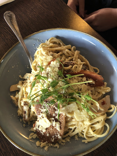 Restaurang Napoli - Gastronomi och hotellverksamhet