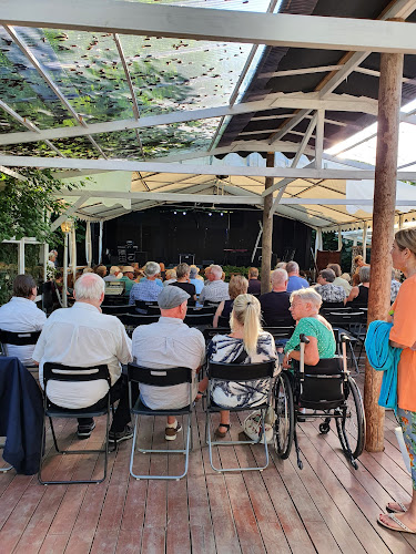 Glassbaren i Rönninge - Gastronomi och hotellverksamhet