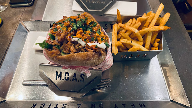 Meat On A Stick - M.O.A.S - Gastronomi och hotellverksamhet