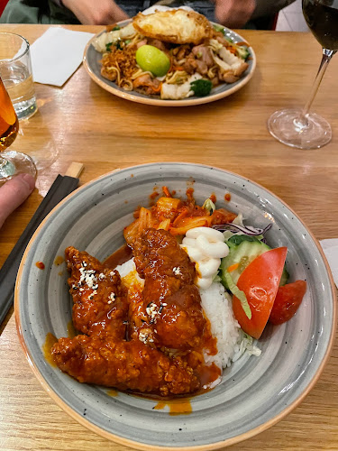 Comments and reviews of Yaya Mee Asian Fusion Food