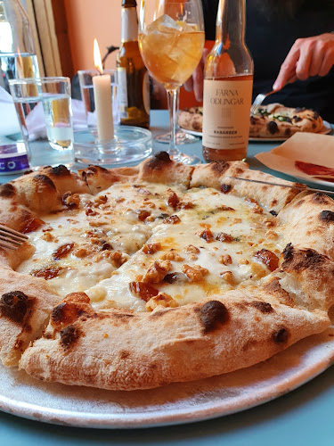 Comentarii opinii despre Bistro Leoparden