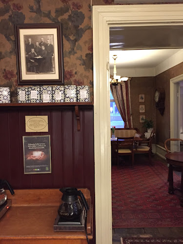 Kullzénska caféet Phone number