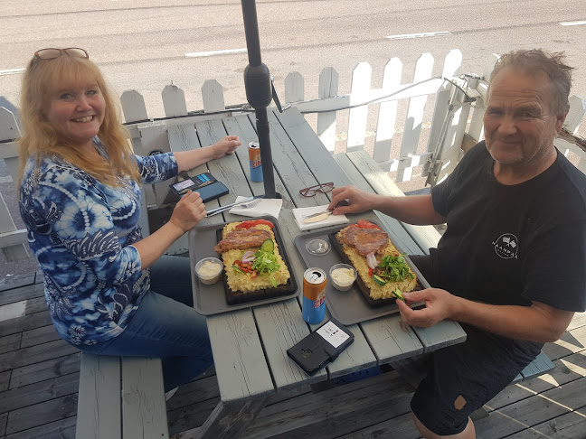 Opinii despre fjärtas Restaurang - Pizzeria och pub în Horndal - Gastronomi och hotellverksamhet