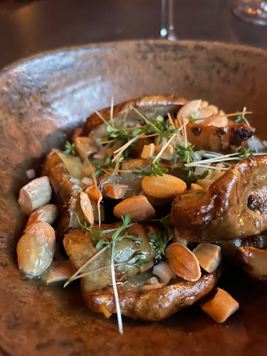 Nästgårds Bua - Gastronomi och hotellverksamhet