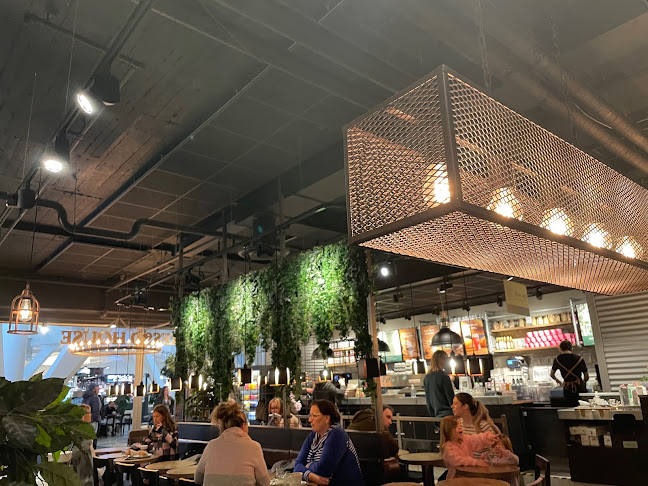 Frölunda torg, 421 44 Västra Frölunda