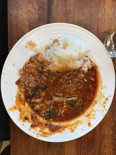 Comments and reviews of Axel Thai