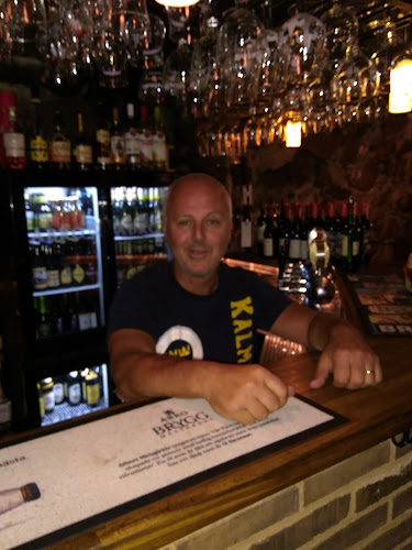 Comments and reviews of FF:s Bar Och Ett Litet Kök