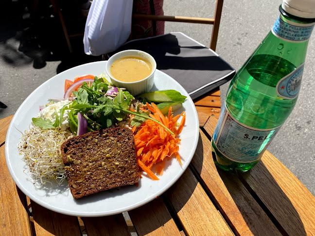 Ka's Cafe - Gastronomi och hotellverksamhet