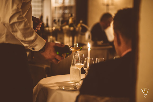 Restaurang & Vinbaren 28+ - Göteborg