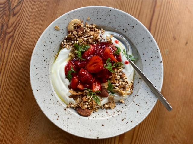 Cafè Pom & Flora Vasastan - Gastronomi och hotellverksamhet