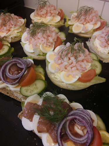 Opinii despre Café L.A. i Norrköping AB în Norrköping - Gastronomi och hotellverksamhet