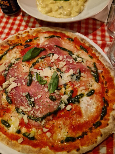 Ombra ristorante pizzeria - Göteborg