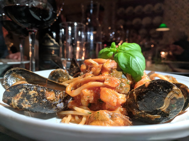 Opinii despre Capridue's Bakficka în Stockholm - Gastronomi och hotellverksamhet