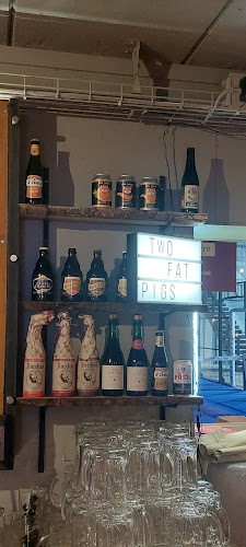 Opinii despre Två Feta Grisar în Göteborg - Gastronomi och hotellverksamhet