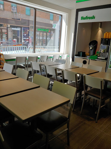 Comments and reviews of Subway Mölndal