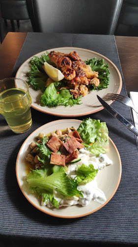 Opinii despre Nyköping Meza & Grill în Nyköping - Gastronomi och hotellverksamhet