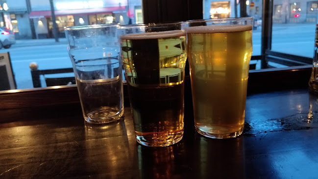 Comments and reviews of The Flying Horse