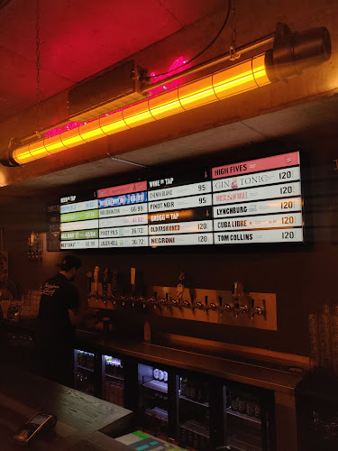 Zamenhof - Gastronomi och hotellverksamhet