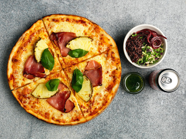 Crust Pizza Lab Hbg - Gastronomi och hotellverksamhet