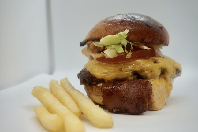 Comentarii opinii despre Sliders & Shakes