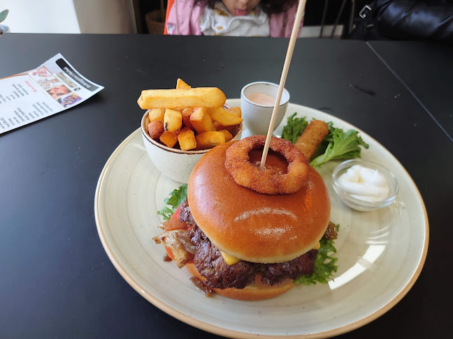 Opinii despre Möllans burger în Malmö - Gastronomi och hotellverksamhet