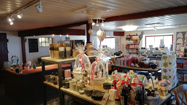 Opinii despre Hallongården în Trelleborg - Gastronomi och hotellverksamhet