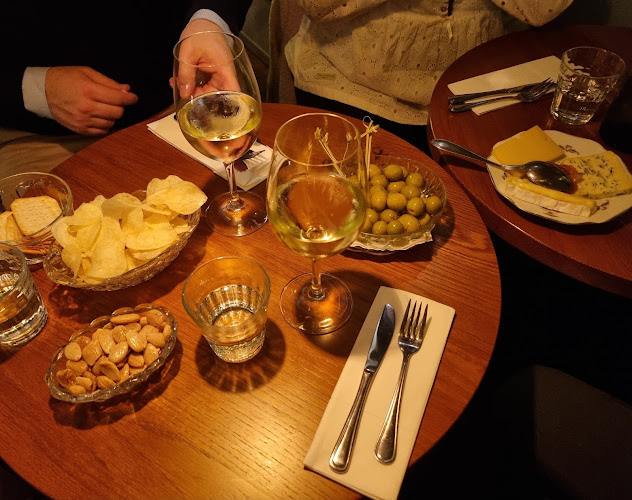 Comentarii opinii despre Kyrkogatanfem