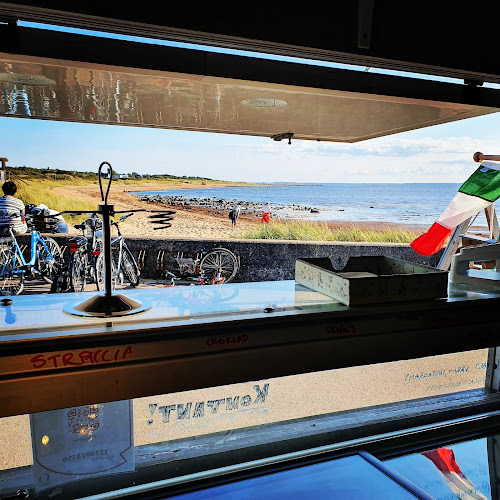 Opinii despre Glassvagnen vejbystrand în Vejbystrand - Gastronomi och hotellverksamhet