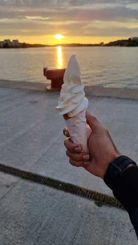 Josefins Glass & café - Gastronomi och hotellverksamhet