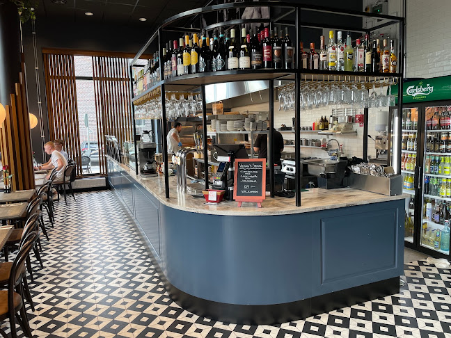 Opinii despre Double Zero în Göteborg - Gastronomi och hotellverksamhet