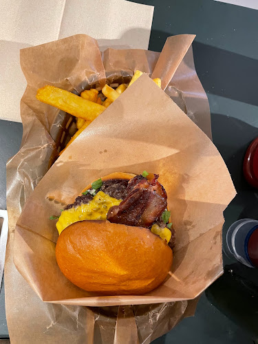 Comentarii opinii despre Stekt Burger & Stuff Täby