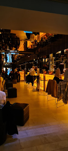 Norrmalmstorg 2-4, 111 46 Stockholm