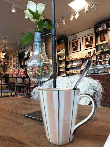 Jolla Chokladmakarna - Gastronomi och hotellverksamhet